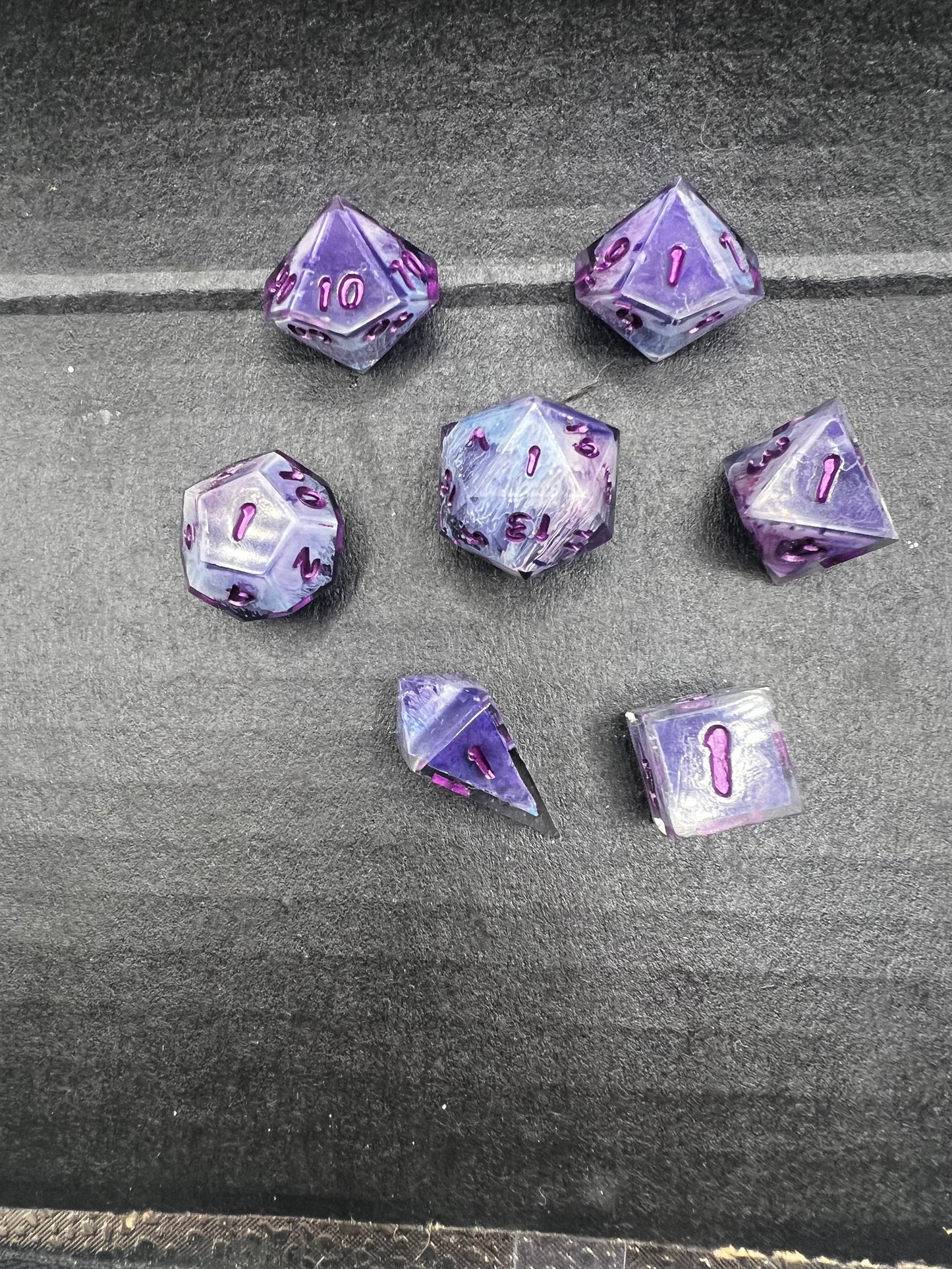 Purple petri-standard set